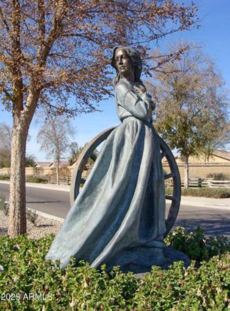 Statue