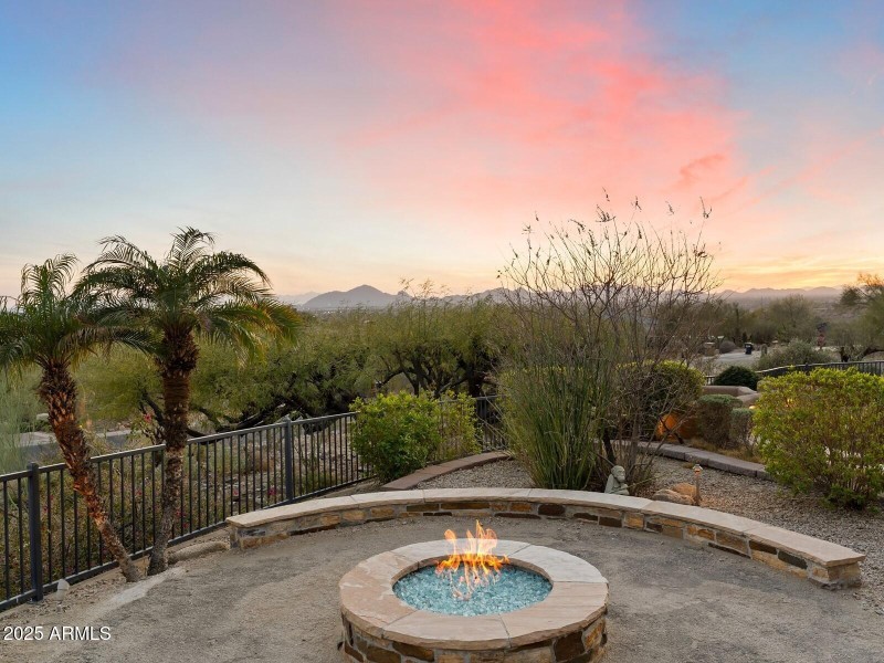 059_Fire Pit with Views