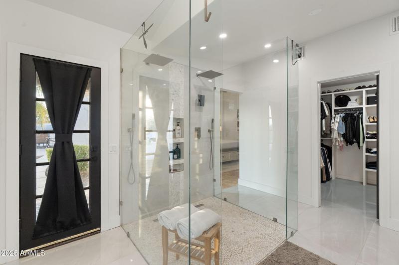 48-web-or-mls-DSC08755 copy