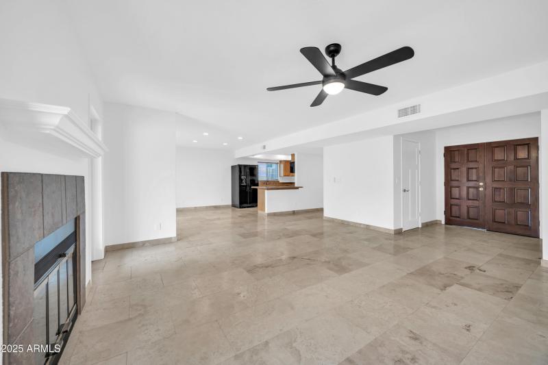 16323 E Glenbrook Blvd-10