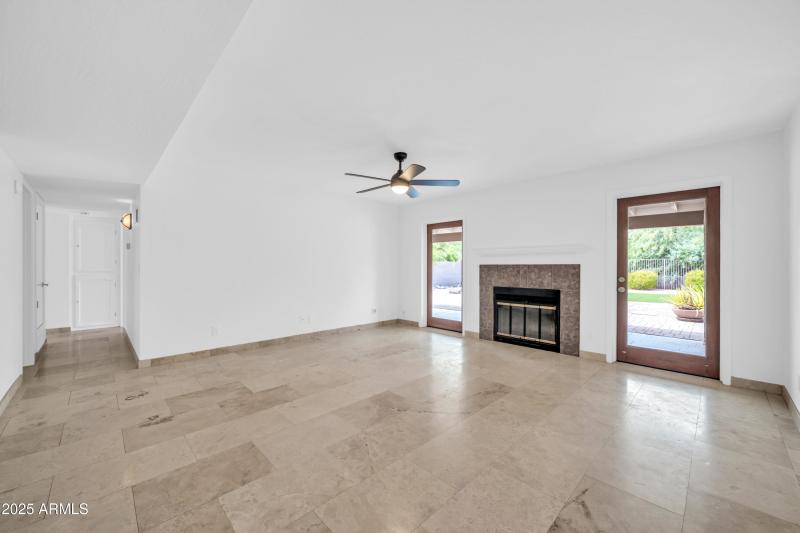 16323 E Glenbrook Blvd-11