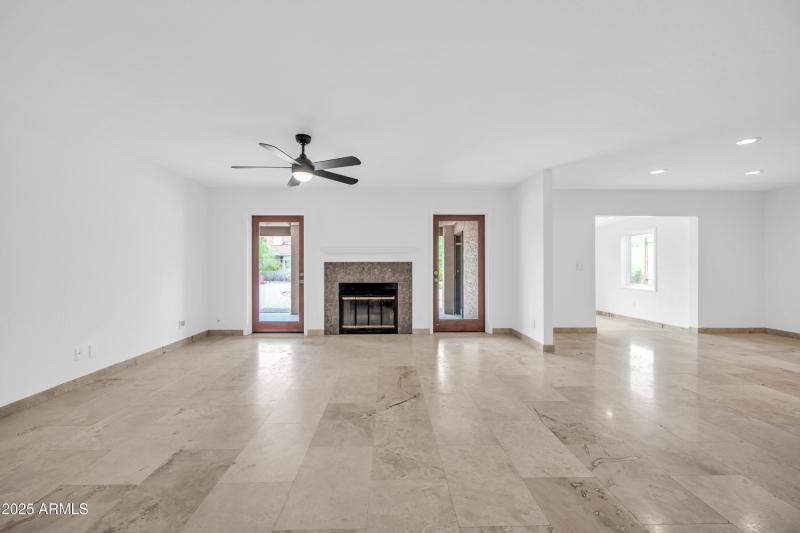 16323 E Glenbrook Blvd-14