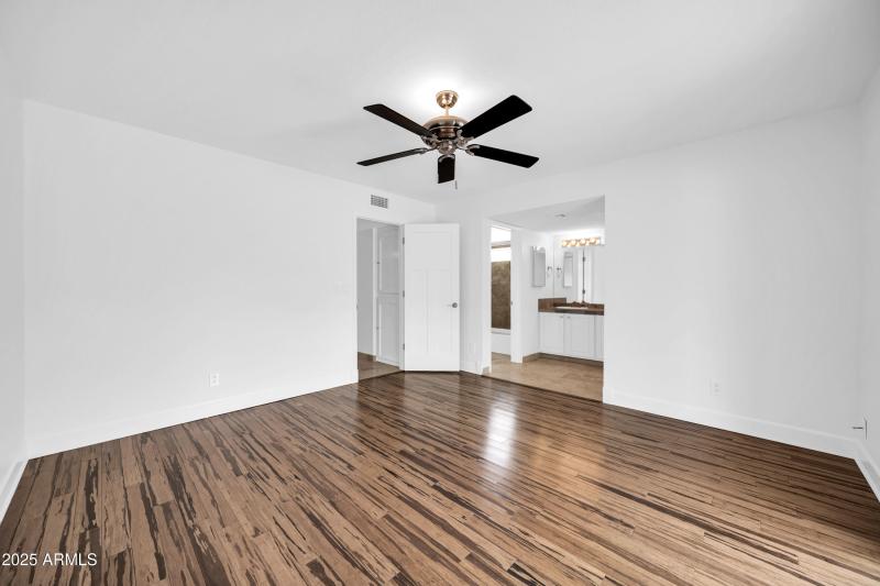 16323 E Glenbrook Blvd-21