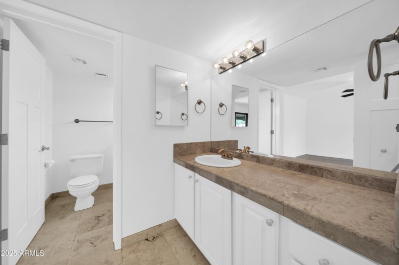16323 E Glenbrook Blvd-23
