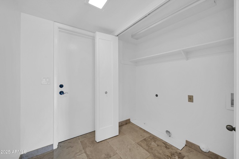 16323 E Glenbrook Blvd-26