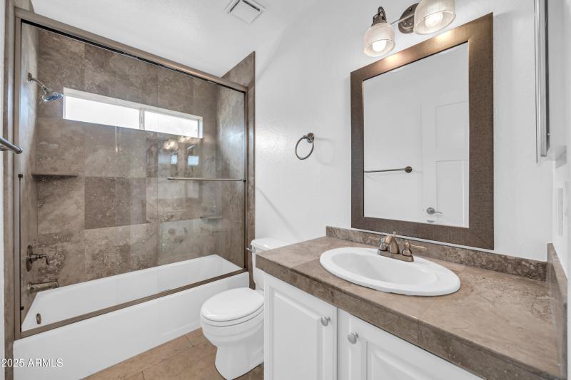16323 E Glenbrook Blvd-32