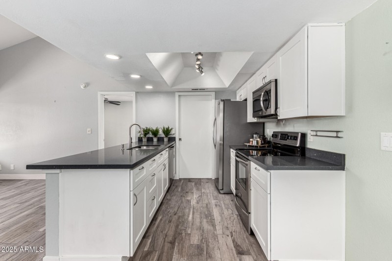 04Kitchen02