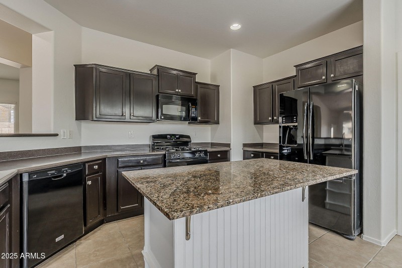 20-web-or-mls-Candlewood-20