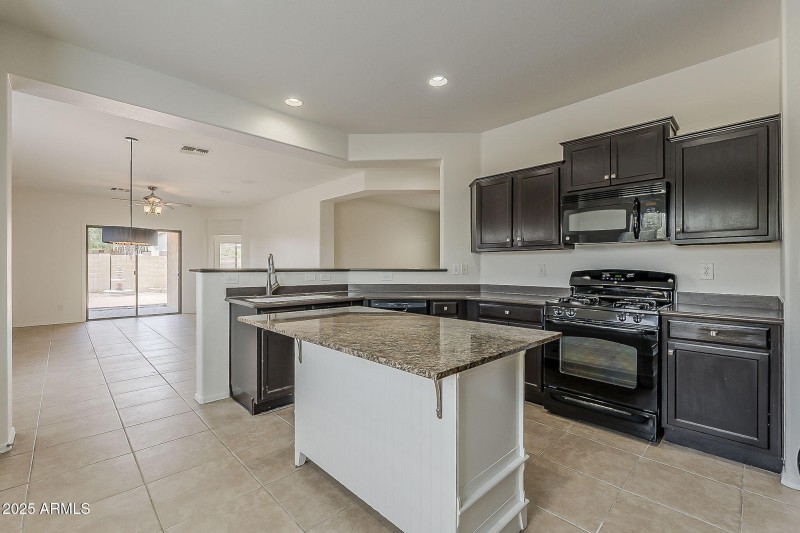 23-web-or-mls-Candlewood-23