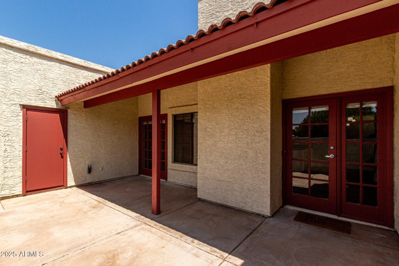 10Patio01