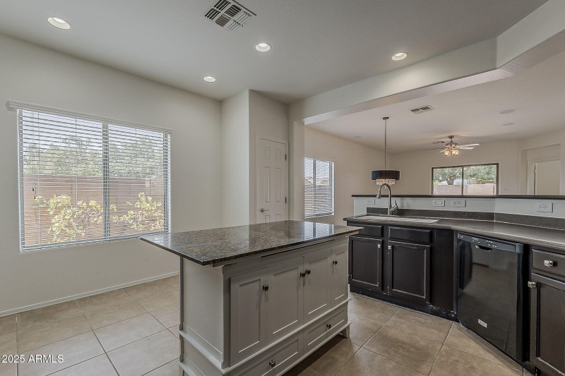 26-web-or-mls-Candlewood-26