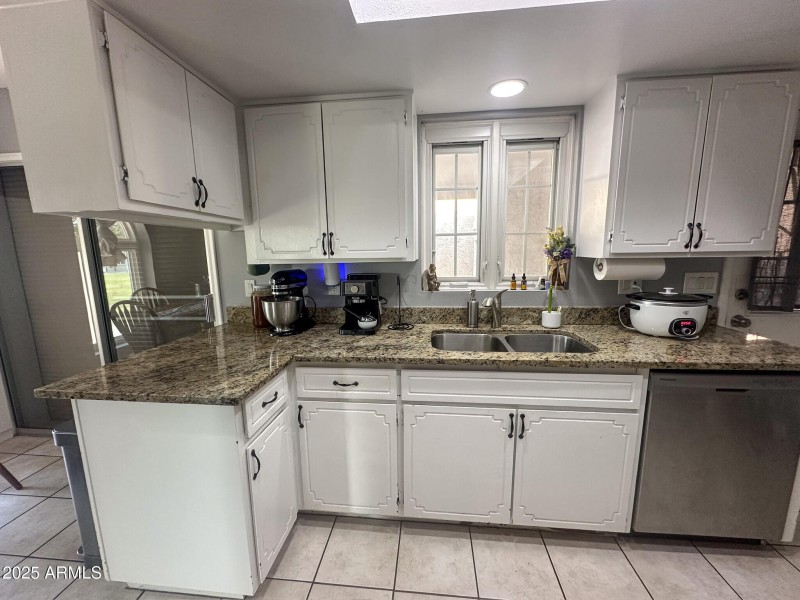 Granite Counters!!