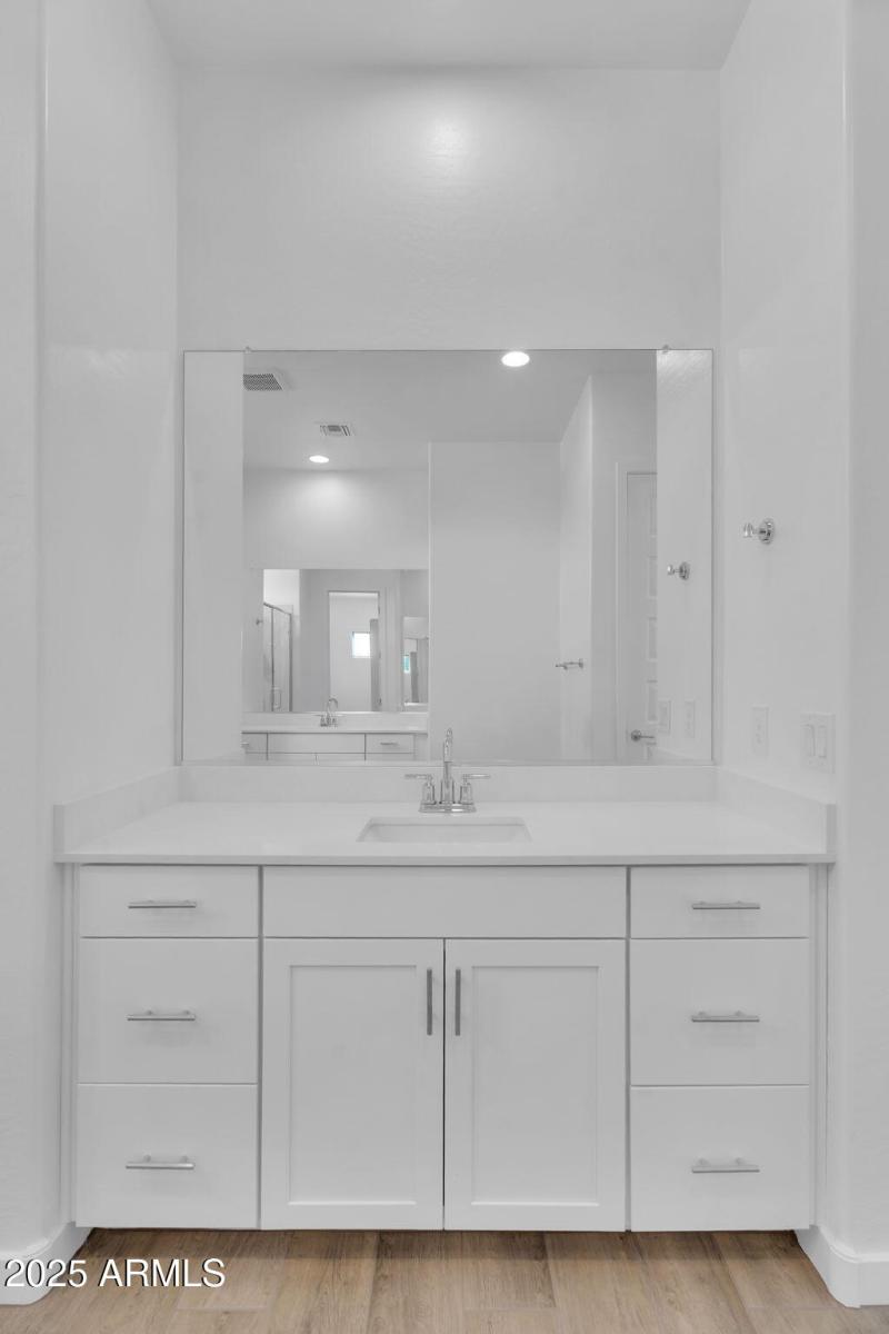 25-web-or-mls-Cherry-34