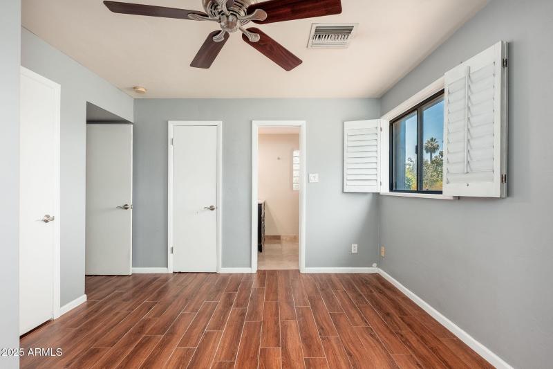 3002 E Glenrosa Ave, 07-10 - 20