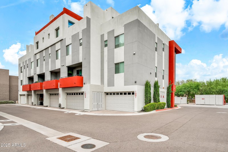 16510 N 92nd St-2_(2048)