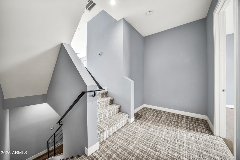 16510 N 92nd St-44_(2048)
