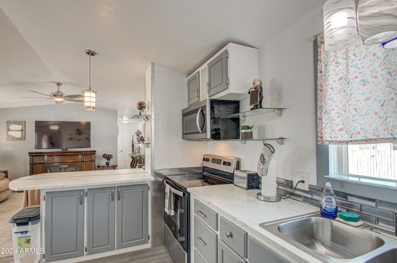 Kitchen 5