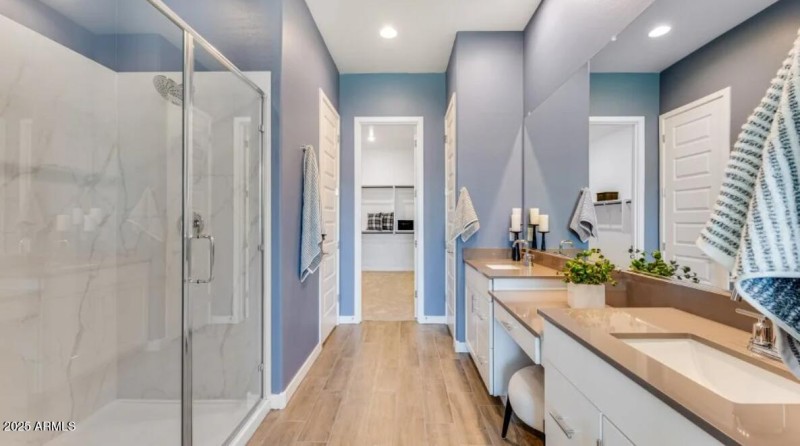 Owners Bath
