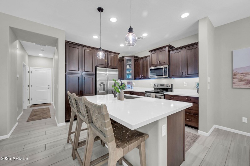 BREAKFAST BAR