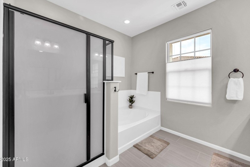 SEPERATE TUB&SHOWER