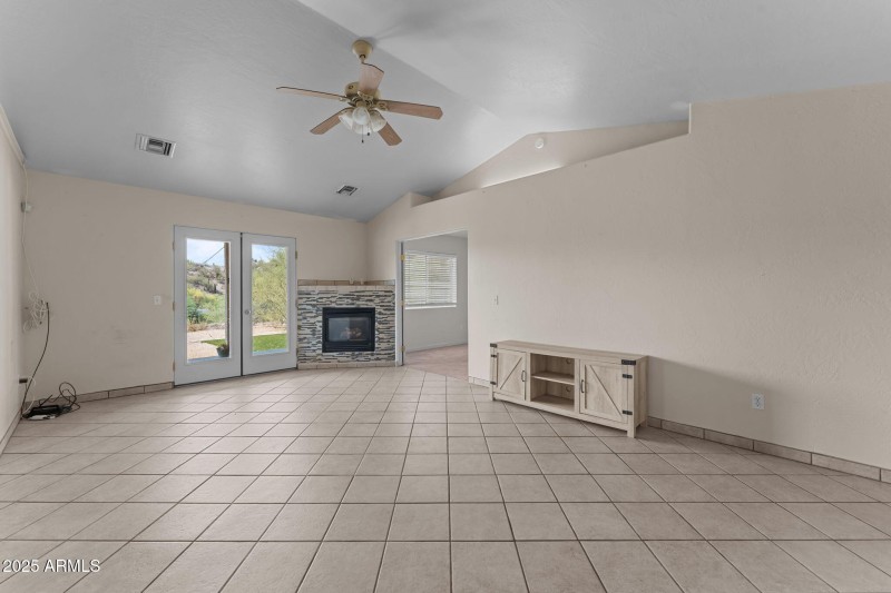 20-web-or-mls-DSC08651