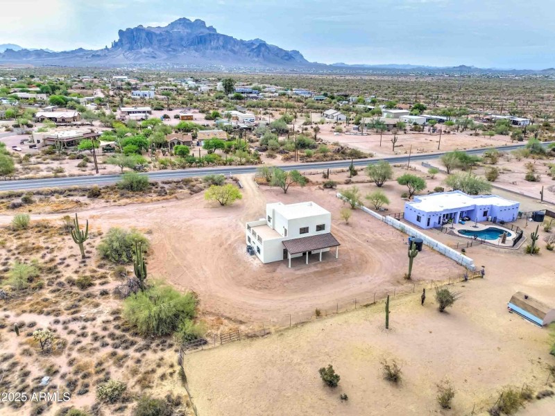 4294 N Wolverine Pass Rd-44