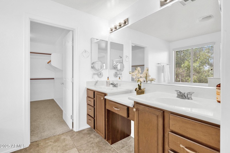 Dual Sink and Vanity