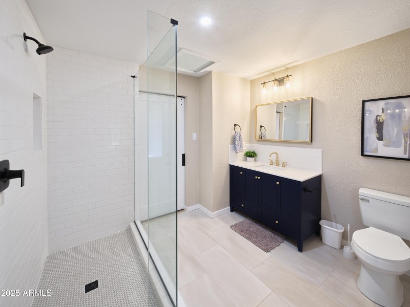 PROPERTYIMAGECO_8731EColumbusAve_WEB_21