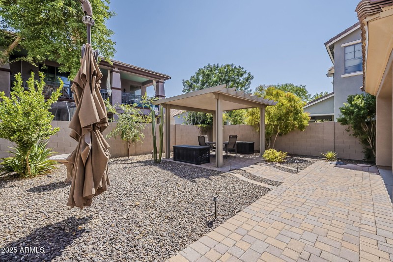 61-web-or-mls-Windsor-61