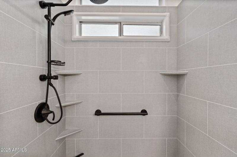 21-web-or-mls-DSC_7021