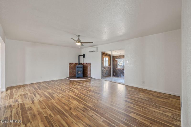 044-Living Room