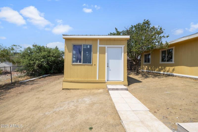 136-Shed