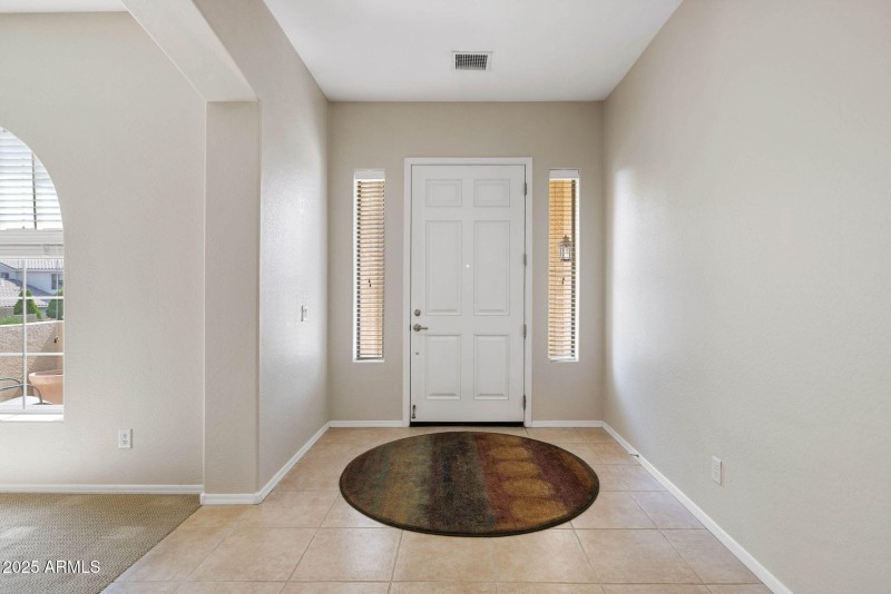 9-Foyer