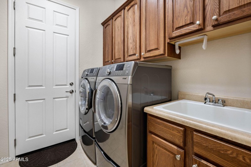 32-Laundry Room