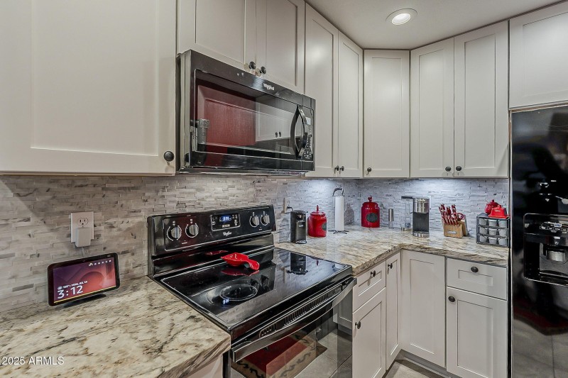 Fully Stocked Kitchen