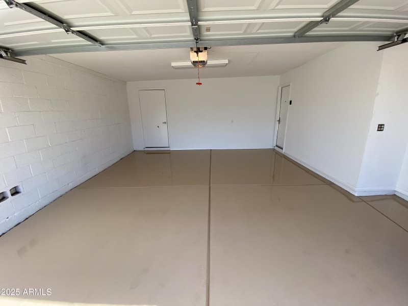 Garage 2
