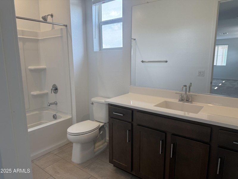 4 Upstairs Hall Bath