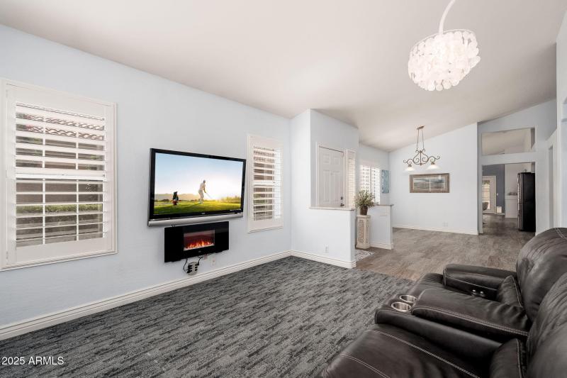 4253 E Raven Rd - 05