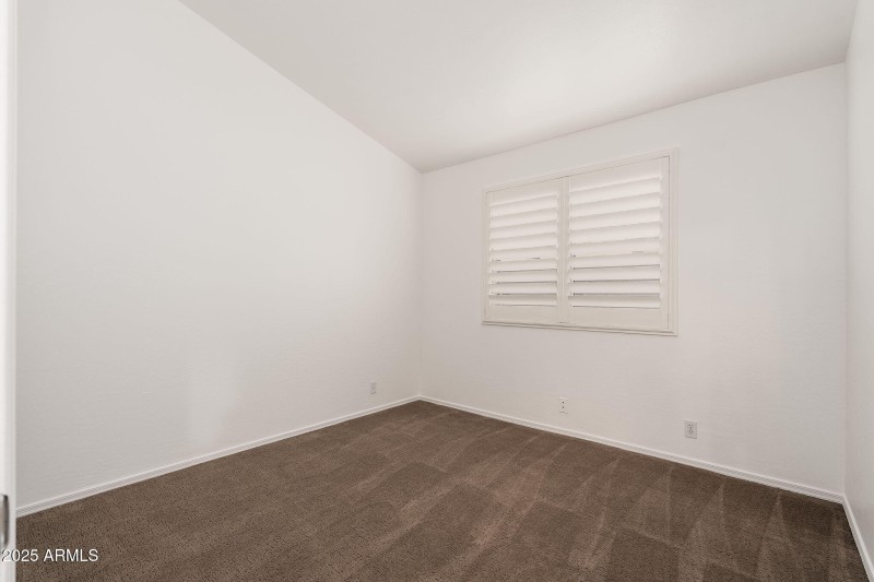 4253 E Raven Rd - 25