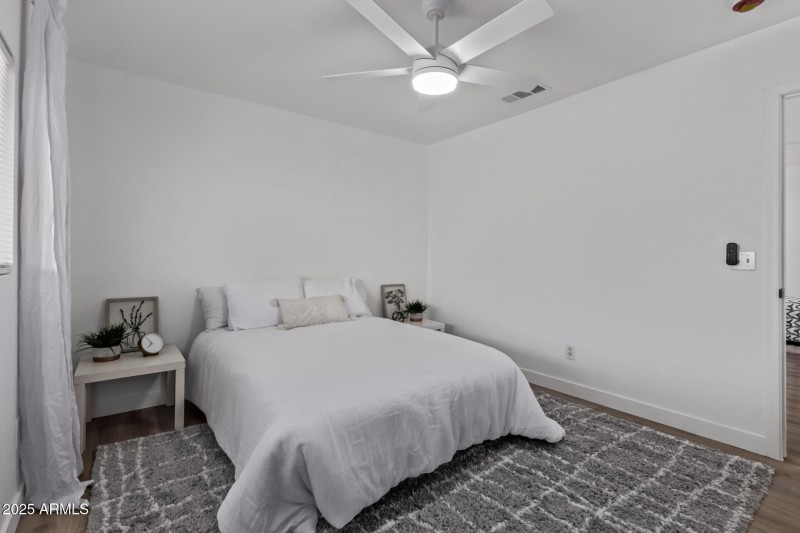 16 Charter Oak