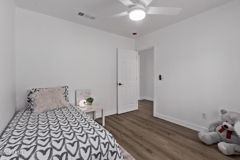20 Charter Oak
