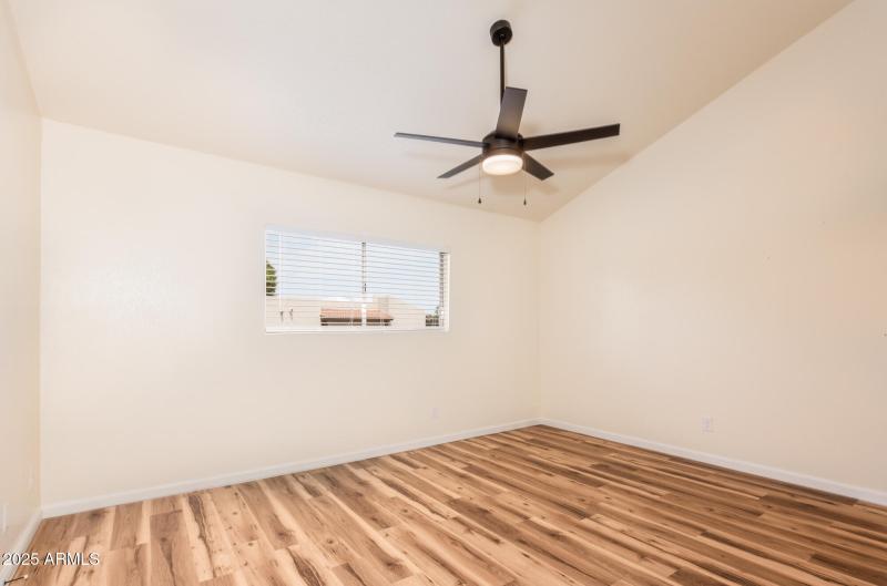 18 Master bedroom