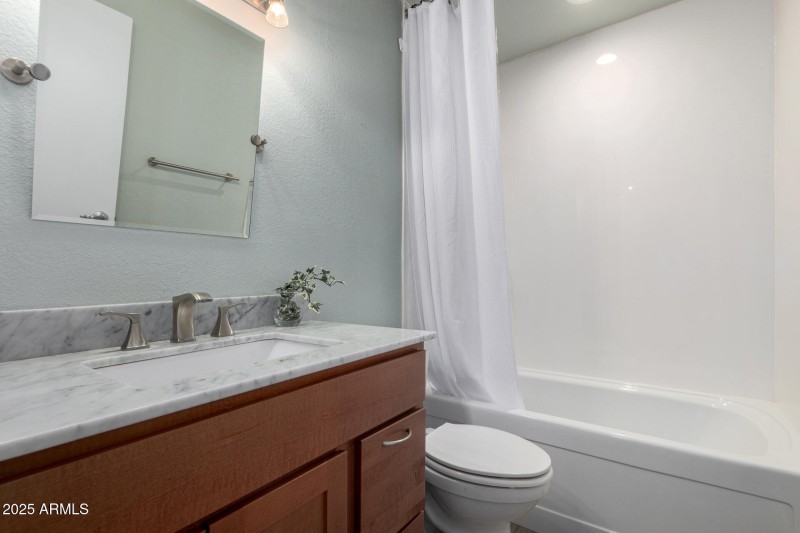 08Bathroom01