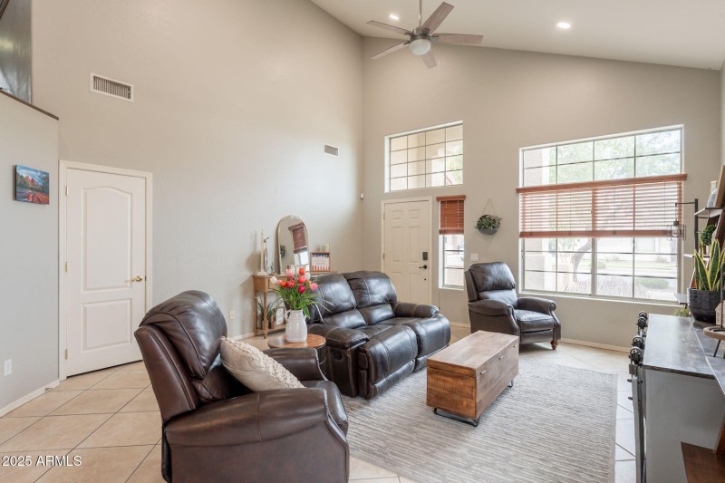 11-web-or-mls-Stonecrest-11