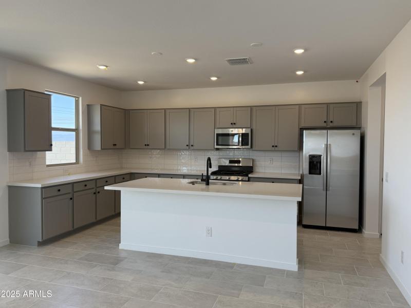 1129 Kitchen