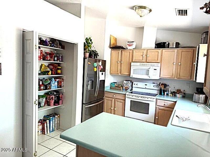 Kitchen 2
