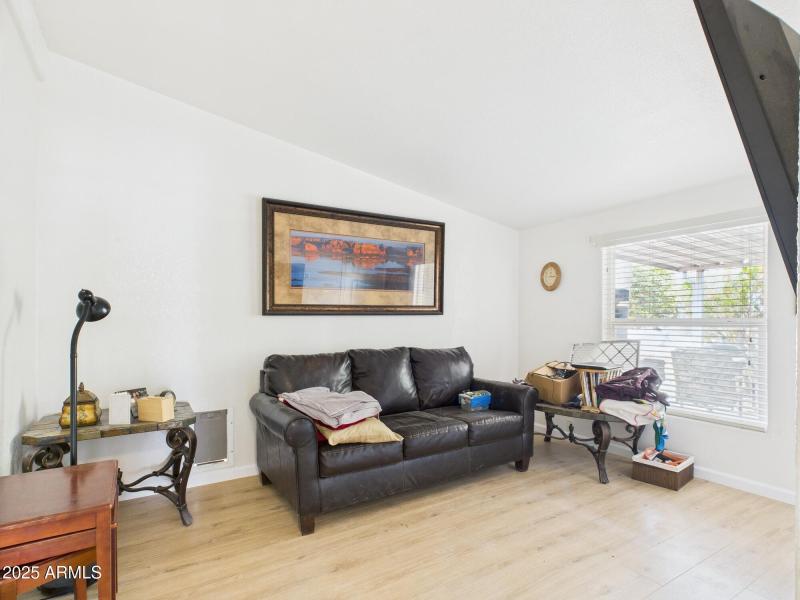 CAM03379G0-PR0133-STILL021