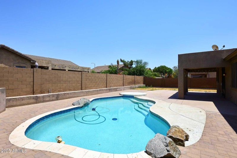 Pool2