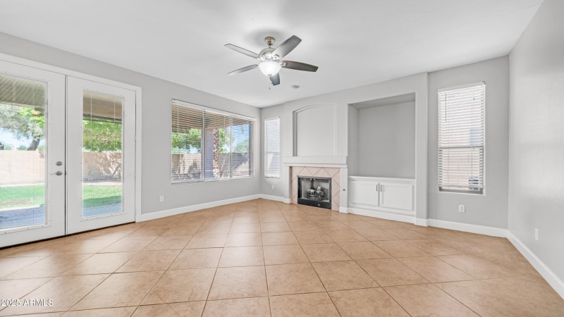 3924 S Hollyhock Pl (8)