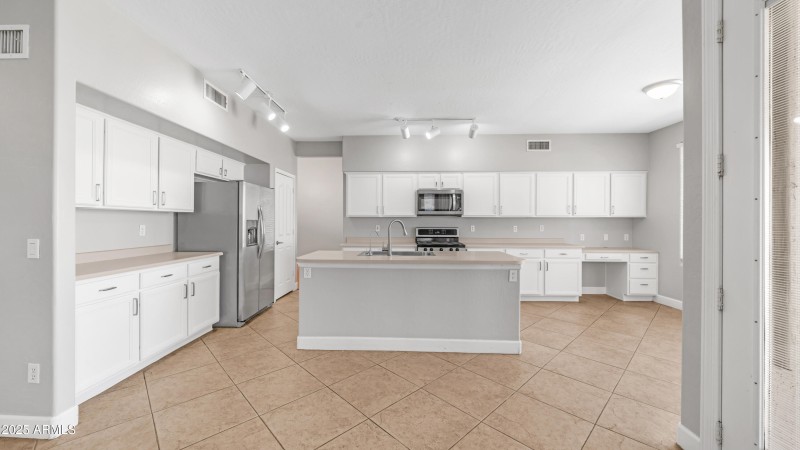 3924 S Hollyhock Pl (12)